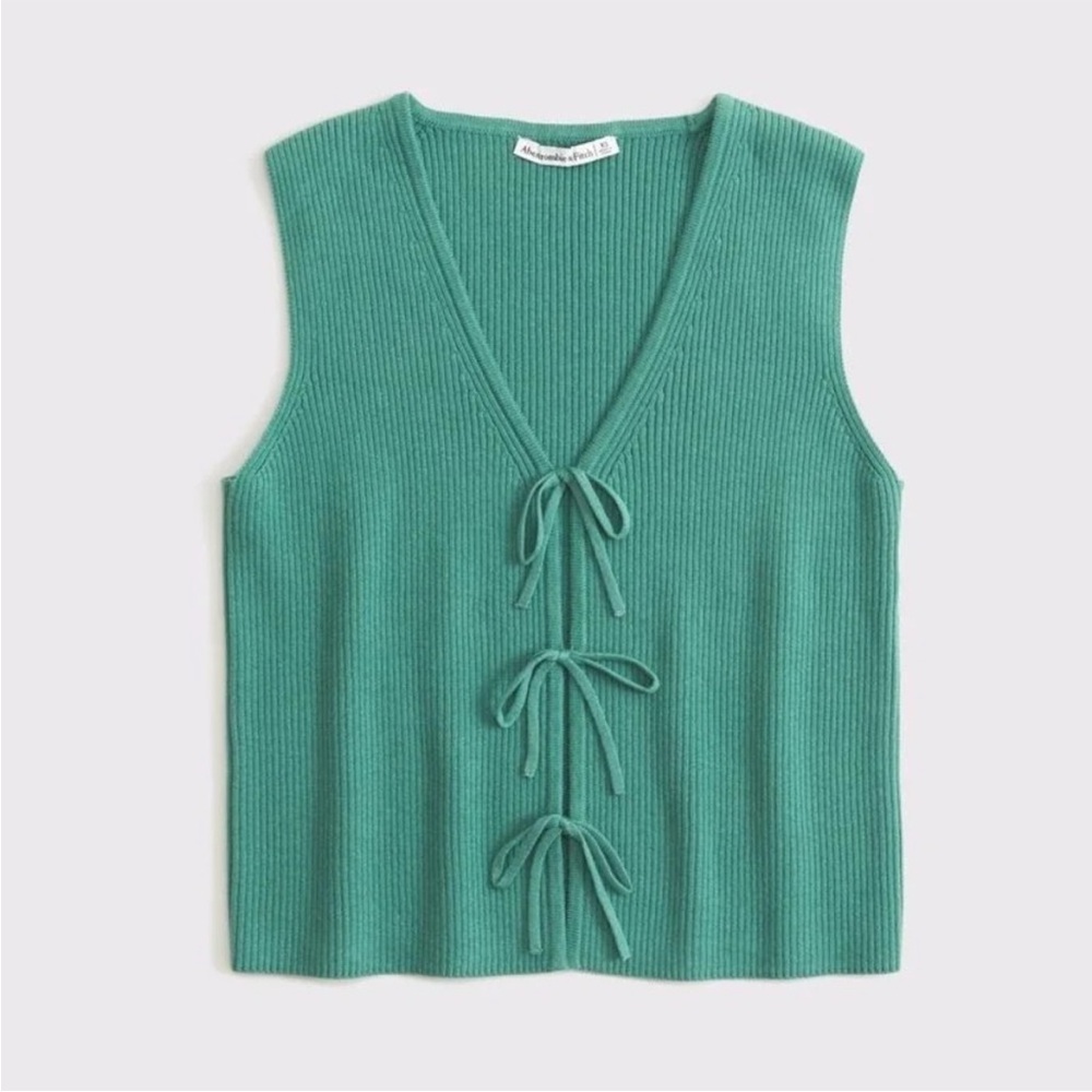 Abercrombie & Fitch green tie front v neck tank top in teal color
